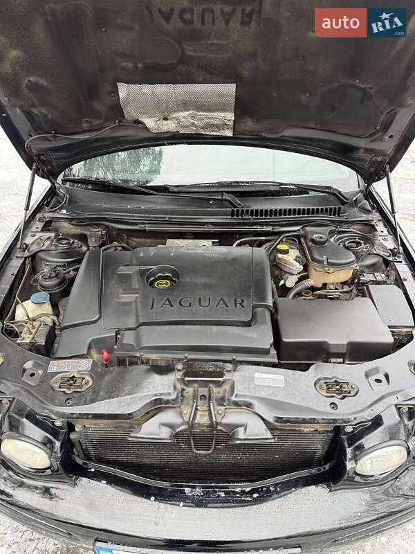 Седан Jaguar X-Type 2004 в Дрогобыче
