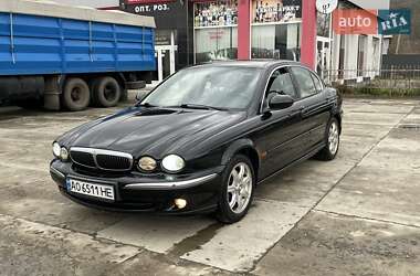 Седан Jaguar X-Type 2001 в Тячеве