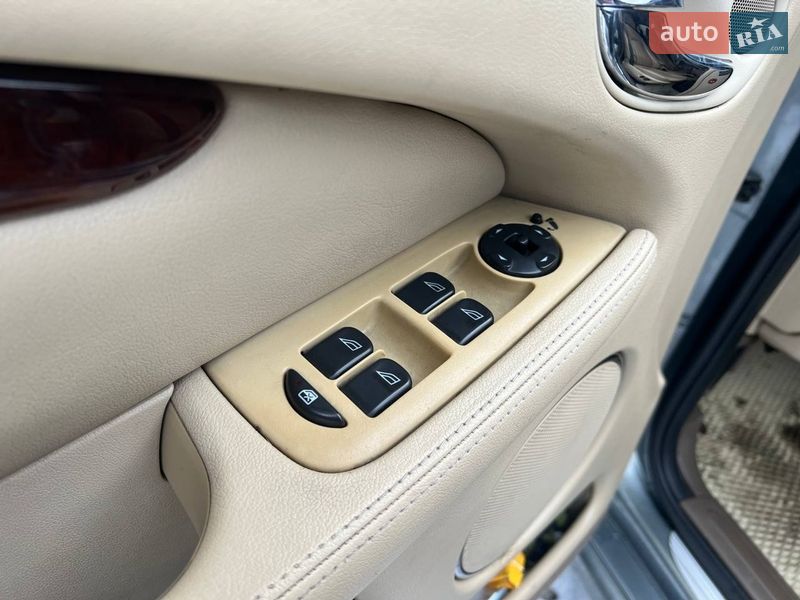 Седан Jaguar X-Type 2005 в Киеве