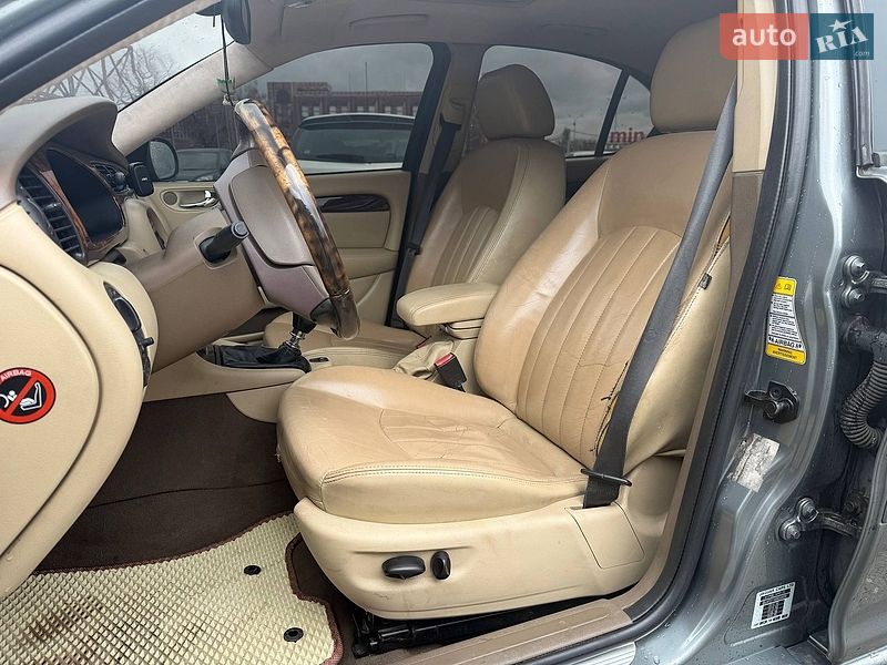 Седан Jaguar X-Type 2005 в Киеве