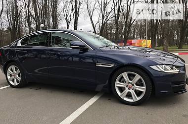 Седан Jaguar XE 2016 в Харкові
