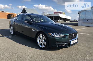 Седан Jaguar XE 2016 в Києві