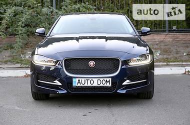 Седан Jaguar XE 2018 в Киеве