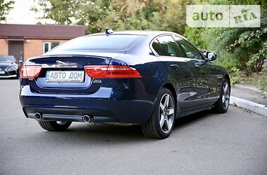 Седан Jaguar XE 2018 в Киеве