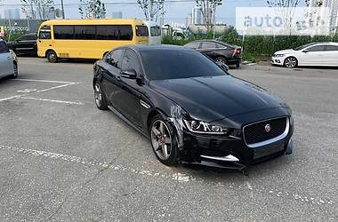 Седан Jaguar XE 2016 в Києві