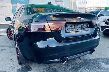 Седан Jaguar XE 2017 в Киеве