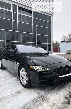 Седан Jaguar XE 2016 в Киеве