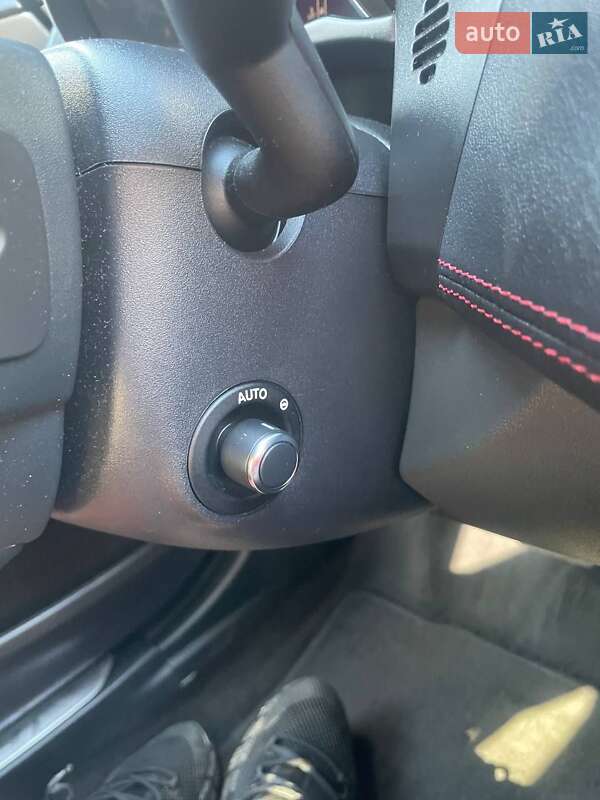 Седан Jaguar XE 2015 в Тячеві фото 23 Седан Jaguar XE 2015 в Тячеві