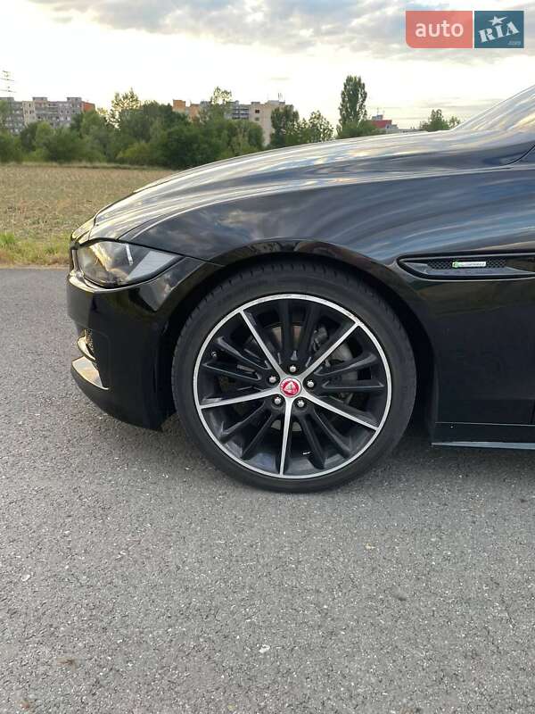 Седан Jaguar XE 2015 в Тячеві фото 33 Седан Jaguar XE 2015 в Тячеві
