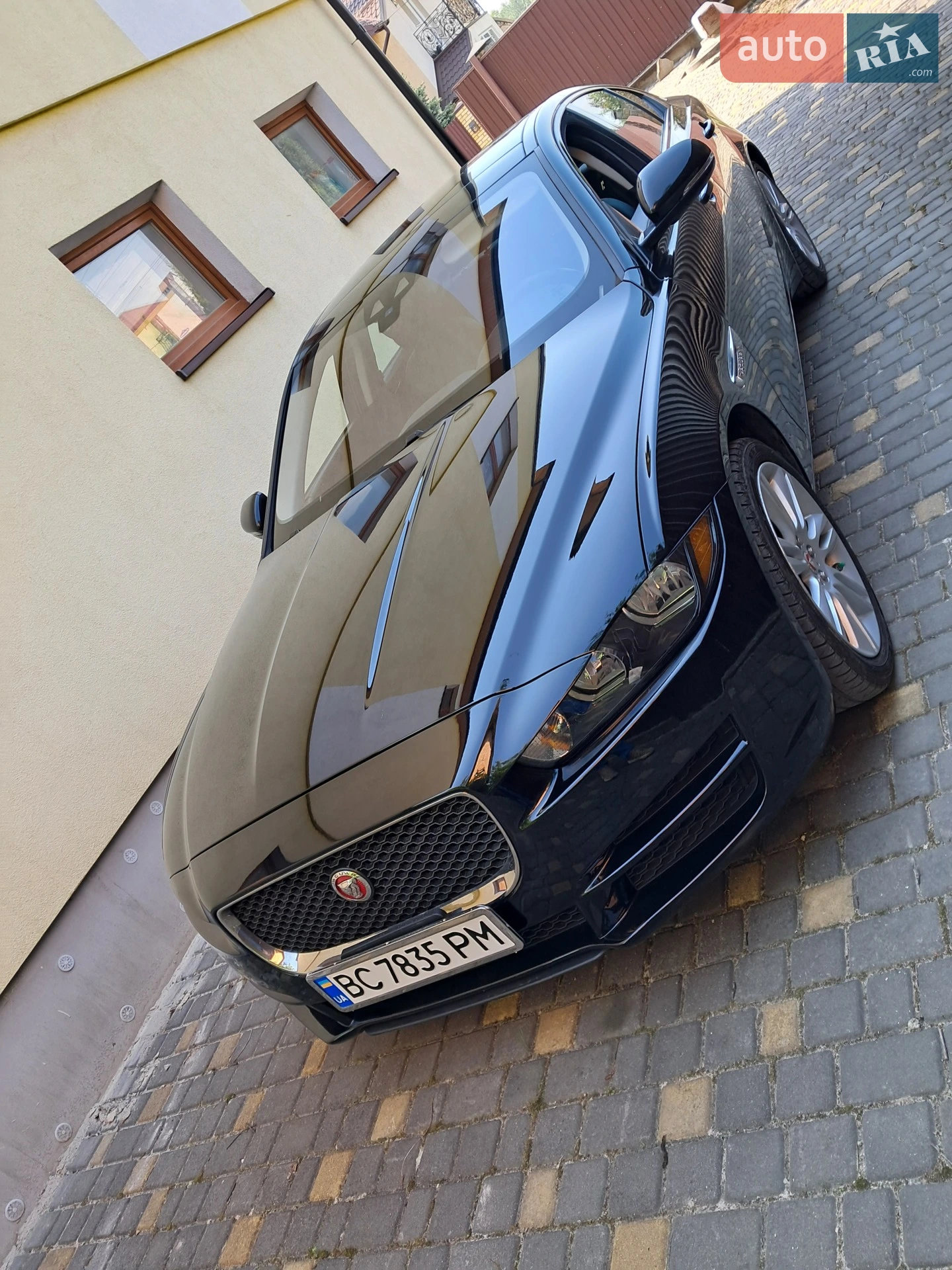 2019 Jaguar XE - мініатюра 9