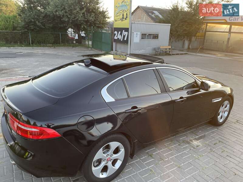 Седан Jaguar XE 2017 в Харькове