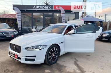 Седан Jaguar XE 2015 в Виннице