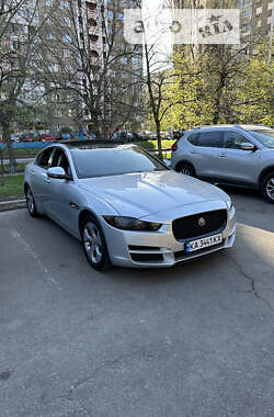 Седан Jaguar XE 2016 в Киеве