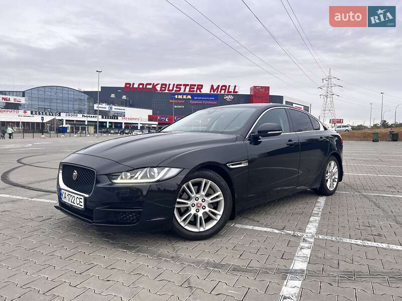 Седан Jaguar XE 2017 в Полтаве