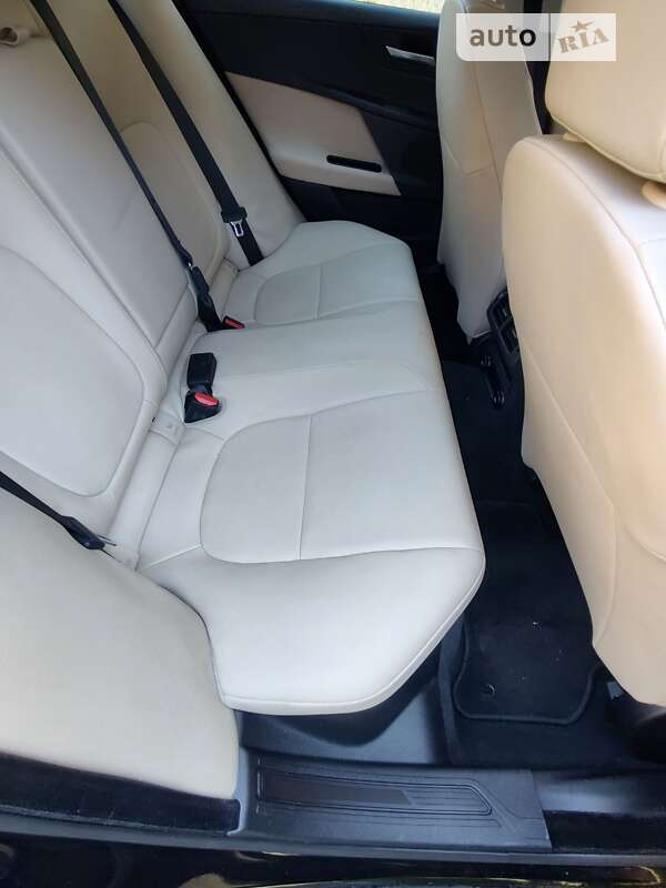 Седан Jaguar XE 2016 в Івано-Франківську фото 19 Седан Jaguar XE 2016 в Івано-Франківську