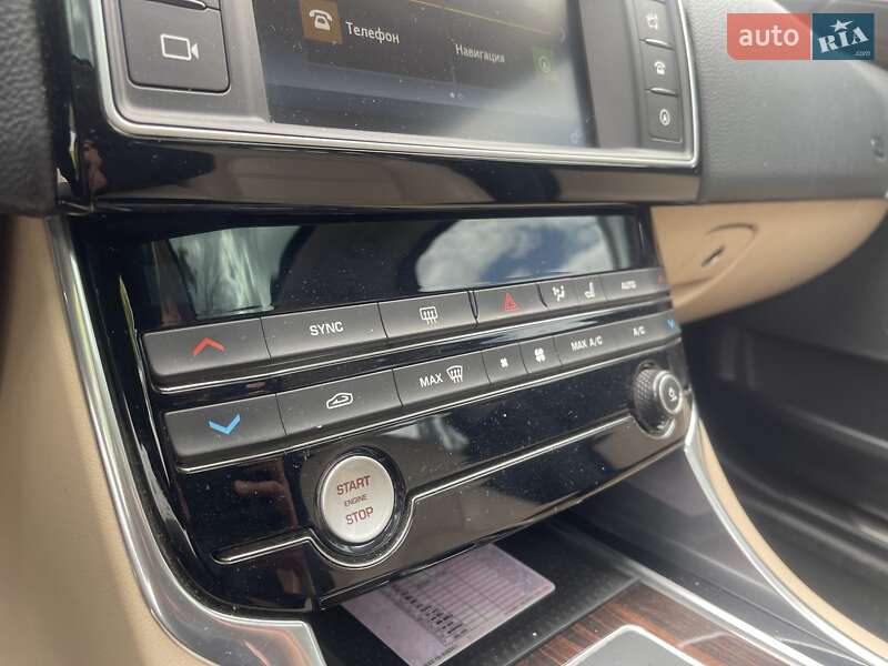 Седан Jaguar XE 2016 в Одессе