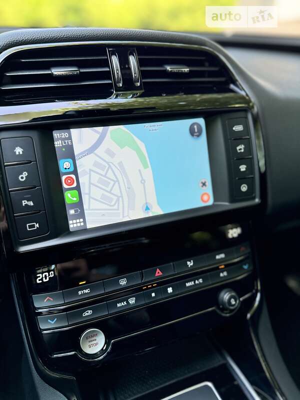 Седан Jaguar XE 2016 в Києві