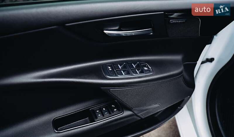 Седан Jaguar XE 2016 в Киеве фото 14 Седан Jaguar XE 2016 в Киеве