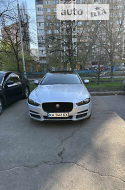 Седан Jaguar XE 2016 в Киеве