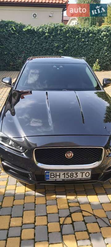 Jaguar XE 2016