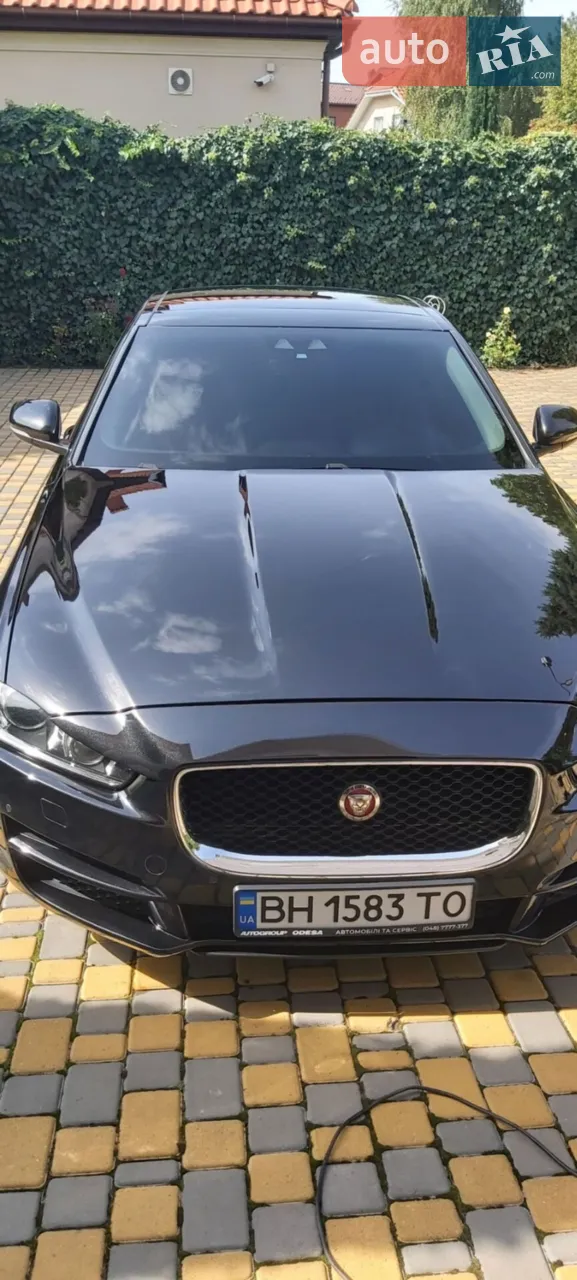 2016 Jaguar XE - мініатюра 6