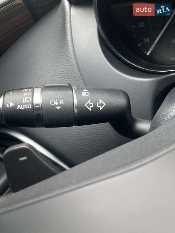 Седан Jaguar XE 2018 в Киеве