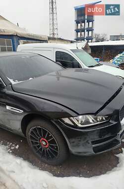 Седан Jaguar XE 2015 в Києві