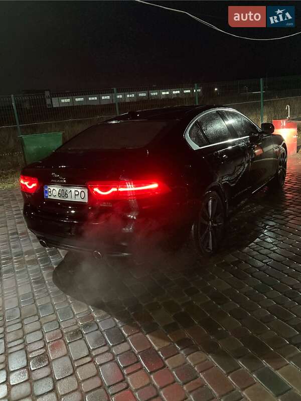 Седан Jaguar XE 2018 в Киеве