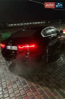 Седан Jaguar XE 2018 в 