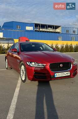 Седан Jaguar XE 2015 в Києві