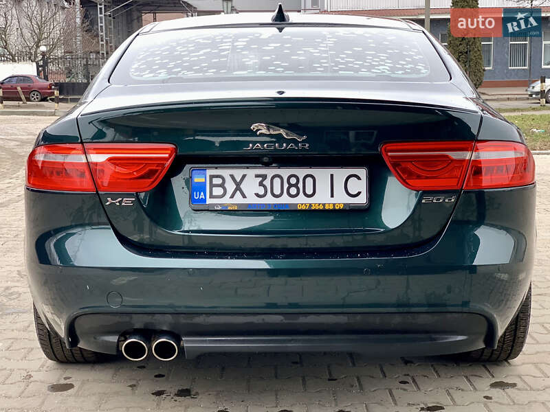Седан Jaguar XE 2016 в Хмельницькому