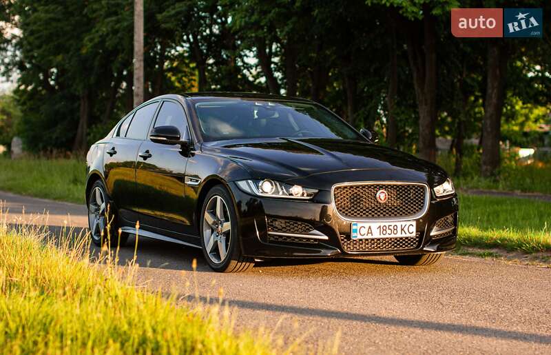 Седан Jaguar XE 2015 в Києві