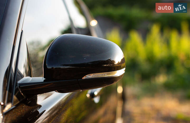 Седан Jaguar XE 2015 в Києві