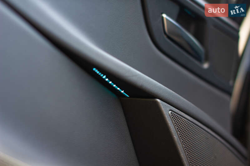 Седан Jaguar XE 2015 в Києві
