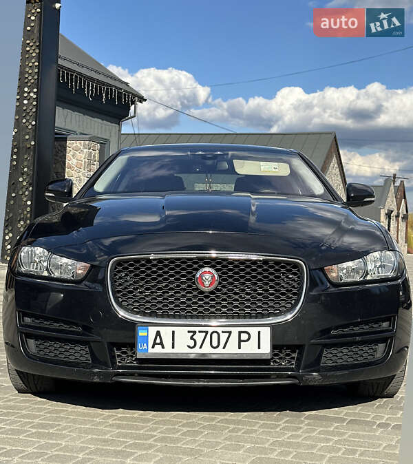Jaguar XE 2016