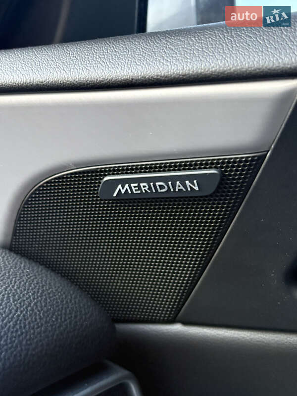 Седан Jaguar XE 2016 в Киеве