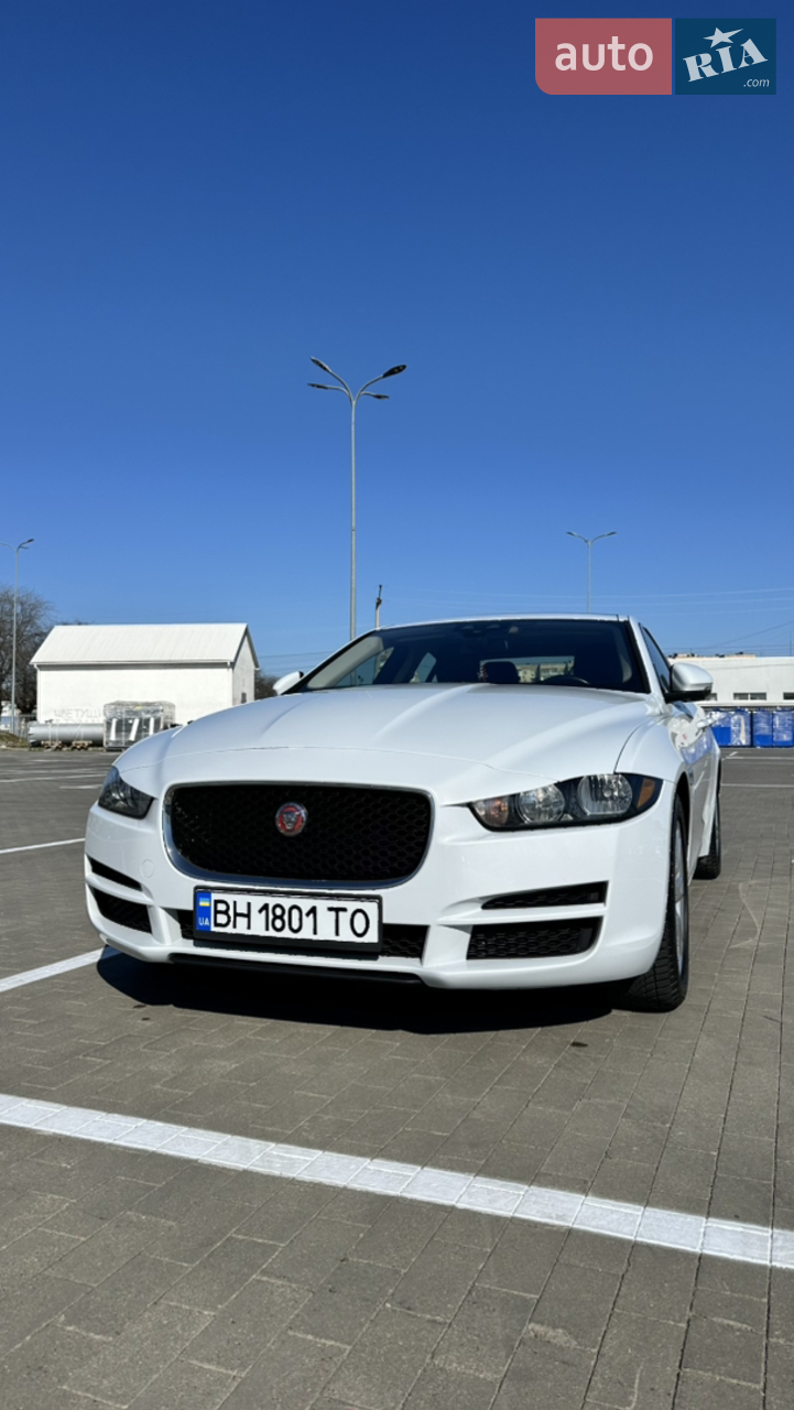 2017 Jaguar XE - мініатюра 14