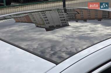 Седан Jaguar XE 2018 в 