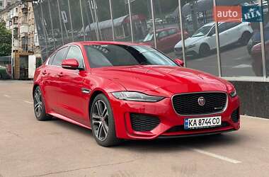 Седан Jaguar XE 2019 в Києві