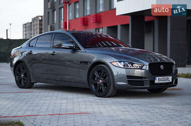 Седан Jaguar XE 2016 в Киеве