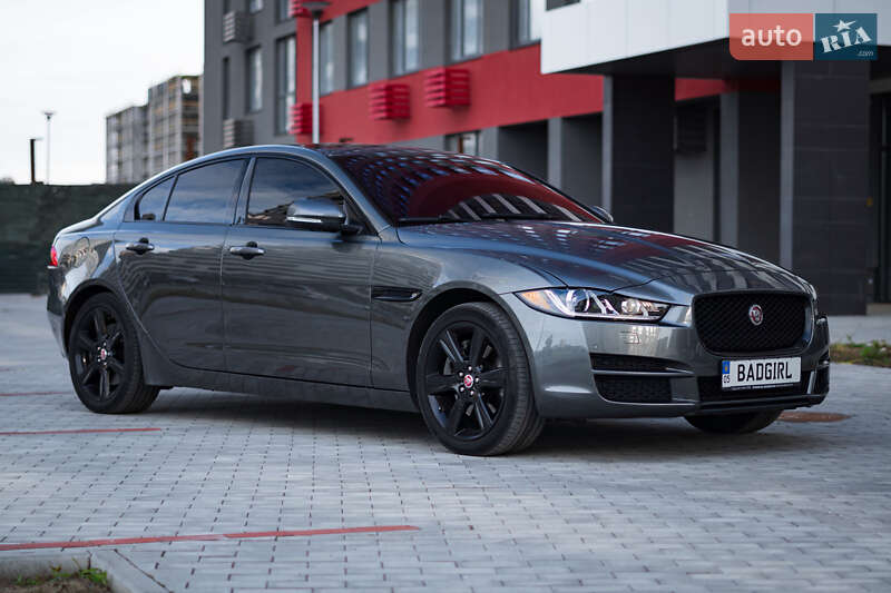 Jaguar XE 2016