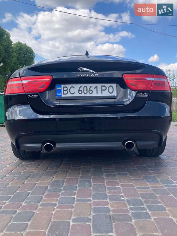 Седан Jaguar XE 2018 в Киеве