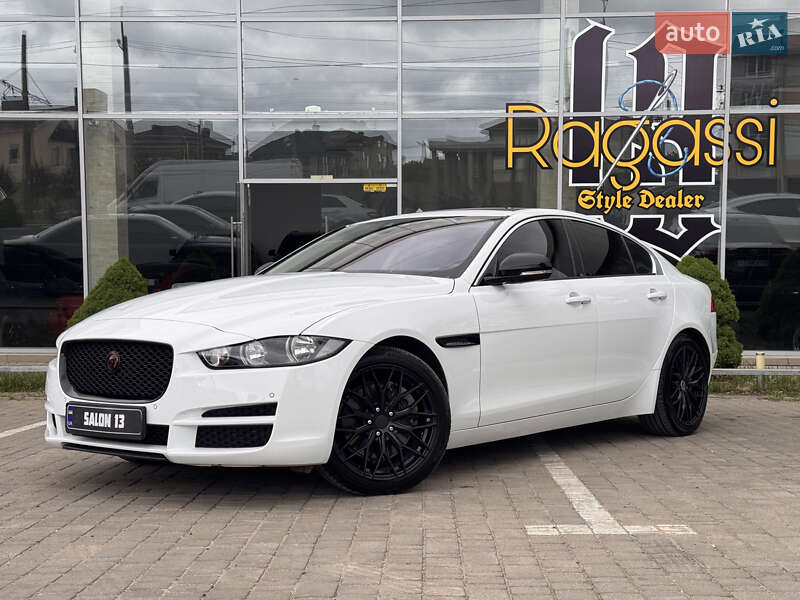 Jaguar XE 2018