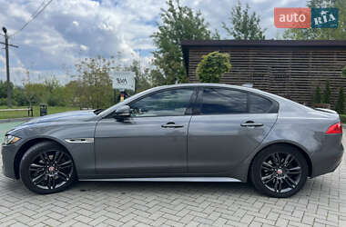 Седан Jaguar XE 2016 в 