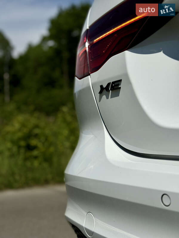 Седан Jaguar XE 2021 в Івано-Франківську