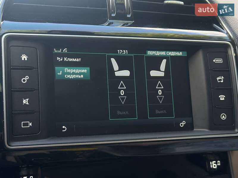 Седан Jaguar XE 2016 в Переяславе