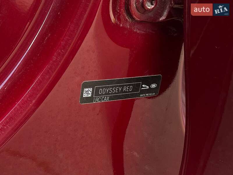 Седан Jaguar XE 2016 в Переяславе