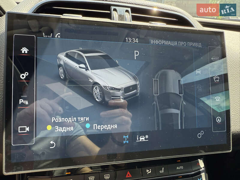 Седан Jaguar XE 2016 в Киеве фото 72 Седан Jaguar XE 2016 в Киеве