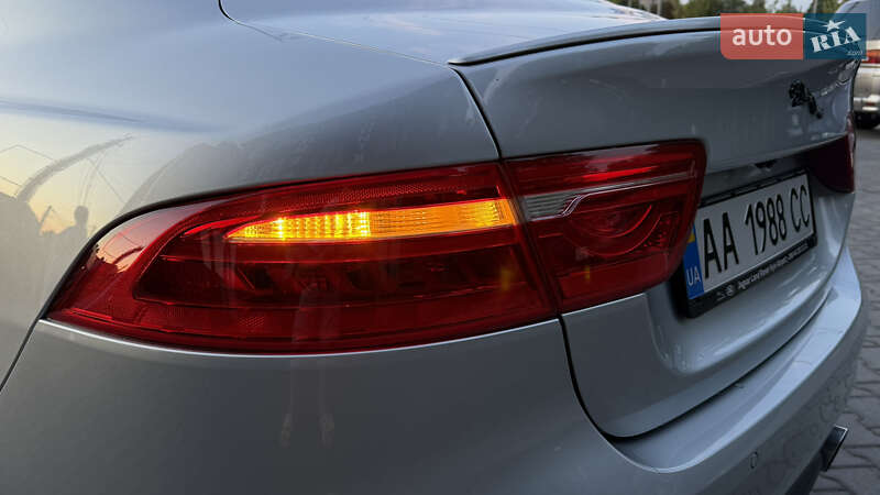 Седан Jaguar XE 2016 в Киеве фото 14 Седан Jaguar XE 2016 в Киеве