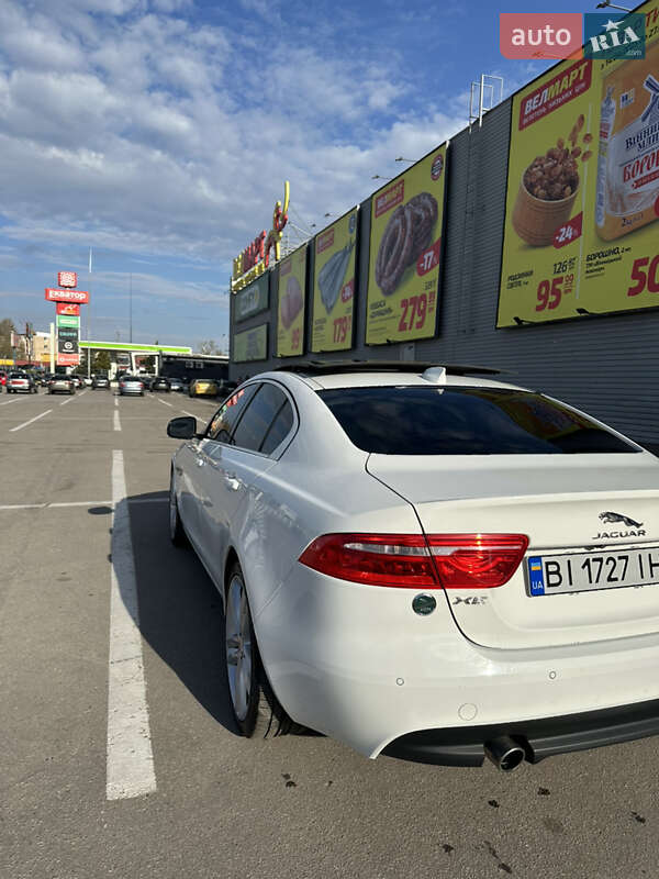 Седан Jaguar XE 2018 в Киеве